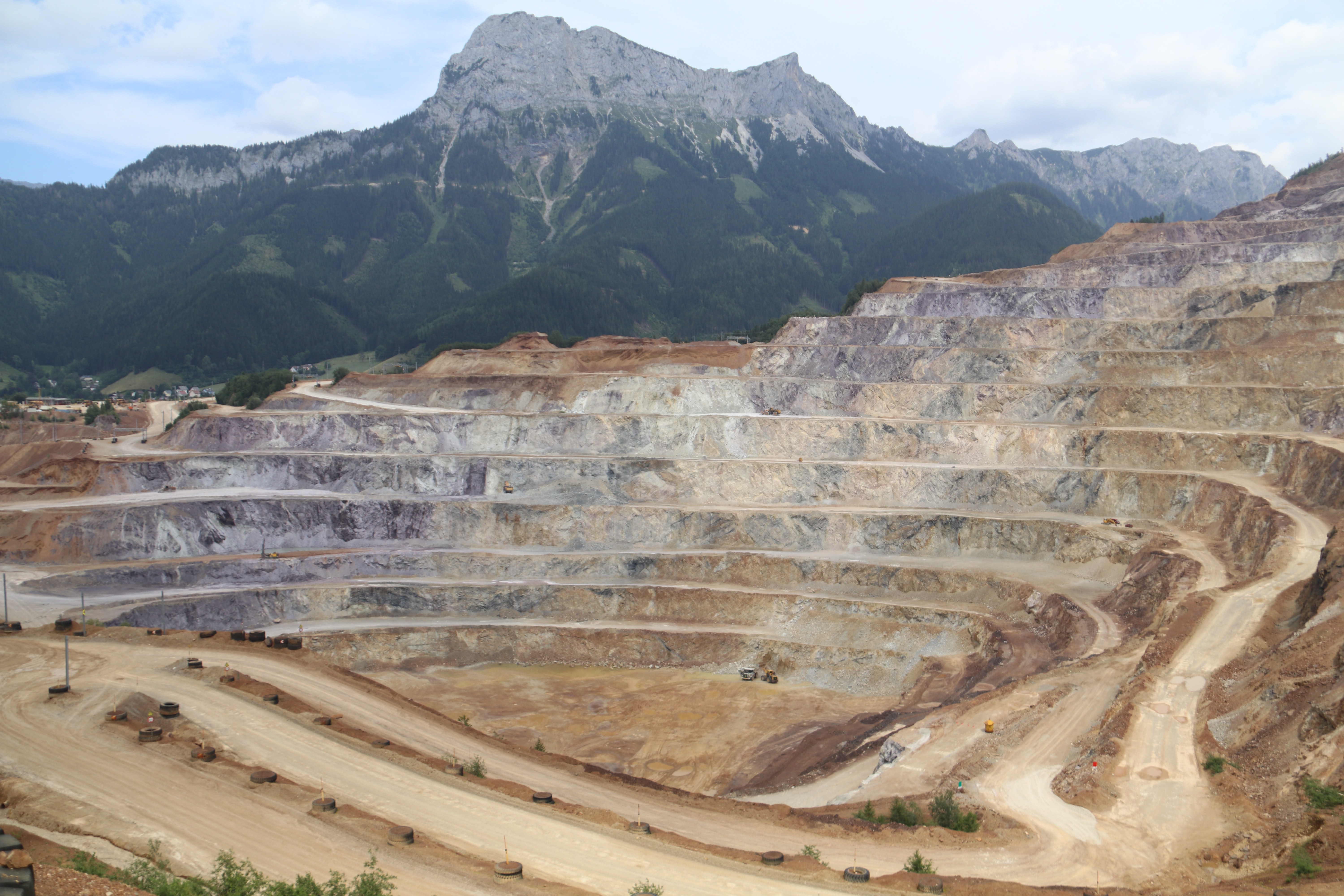 Una compañía minera pionera se asocia con SimWell para optimizar la logística de minería a cielo abierto